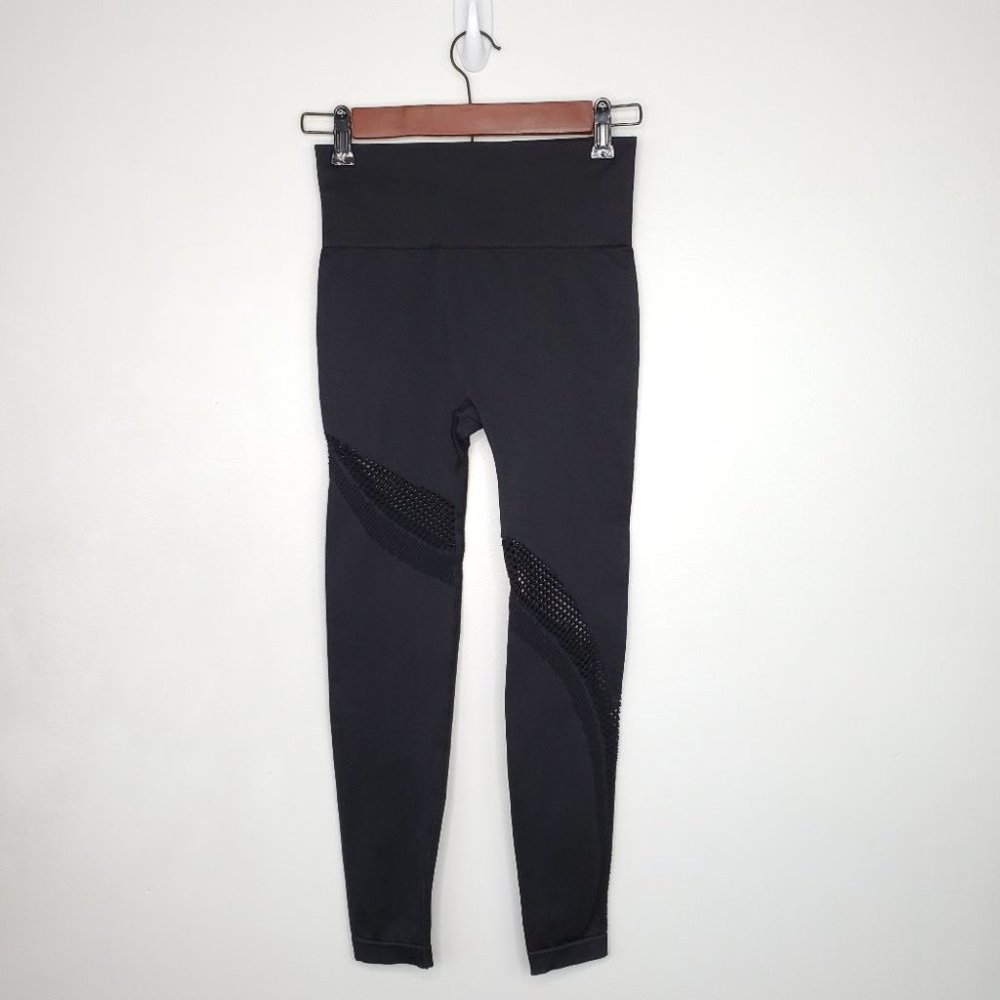 Zyia Active Black With Mesh Panel Detail Leggings Size XS